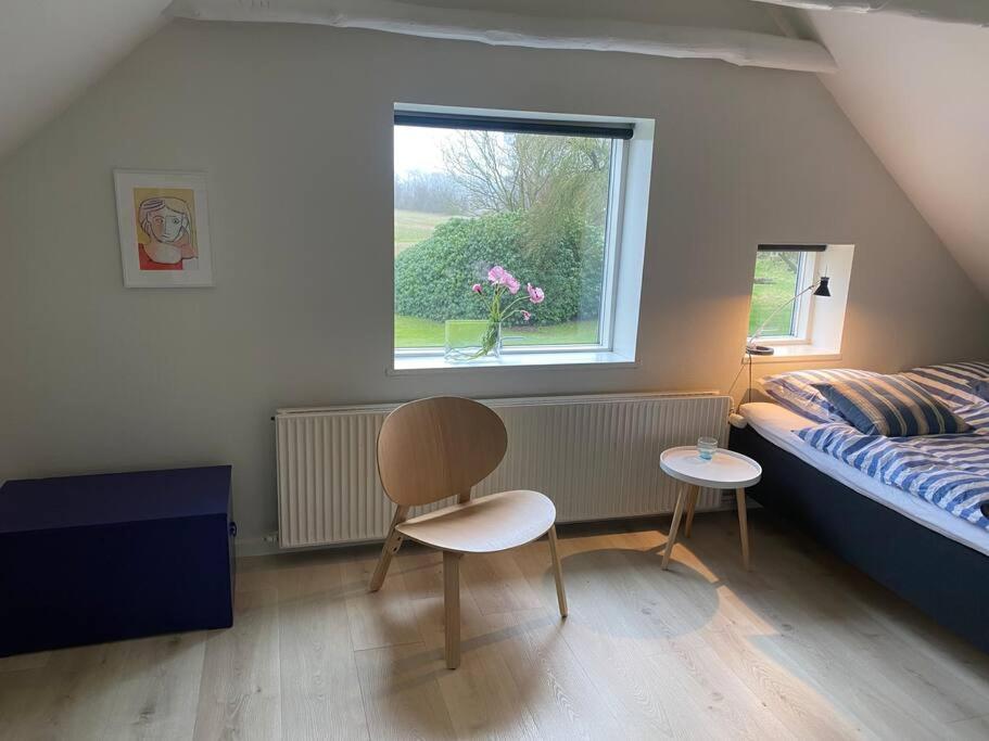 Skont Hus Pa Landet Taet Pa Billund Villa Give Kültér fotó