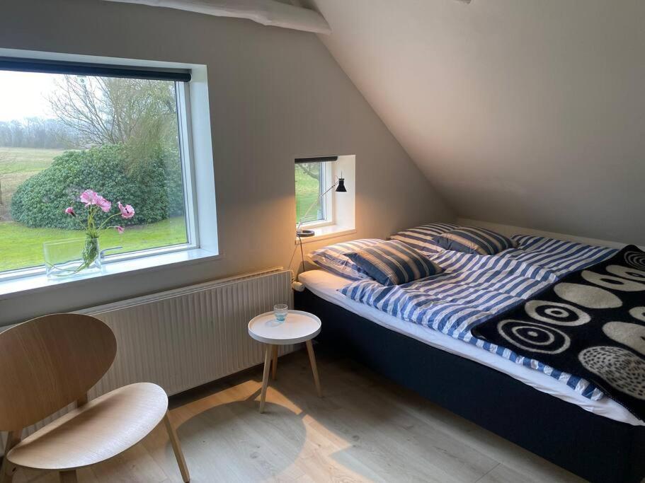 Skont Hus Pa Landet Taet Pa Billund Villa Give Kültér fotó